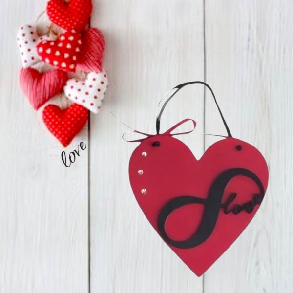 Κρεμαστή Ξύλινη Καρδιά, Άπειρο