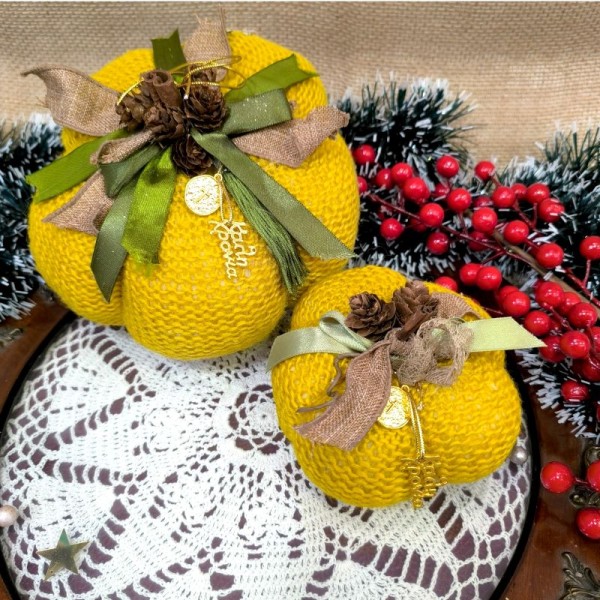 Χριστουγεννιάτικη Πλεκτή Κολοκύθα Μουσταρδί Χριστουγεννιάτικη Πλεκτή Κολοκύθα Μουσταρδί
