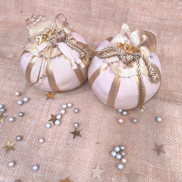 Exlusive Γούρι, Ροζ Κολοκύθα με Χρυσές Ρίγες