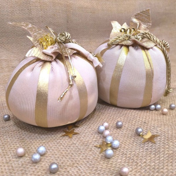 Exlusive Γούρι, Ροζ Κολοκύθα με Χρυσές Ρίγες