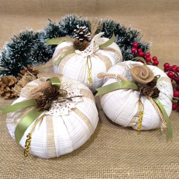 Κολοκύθα Γούρι, Λευκή με Χρυσές Ρίγες