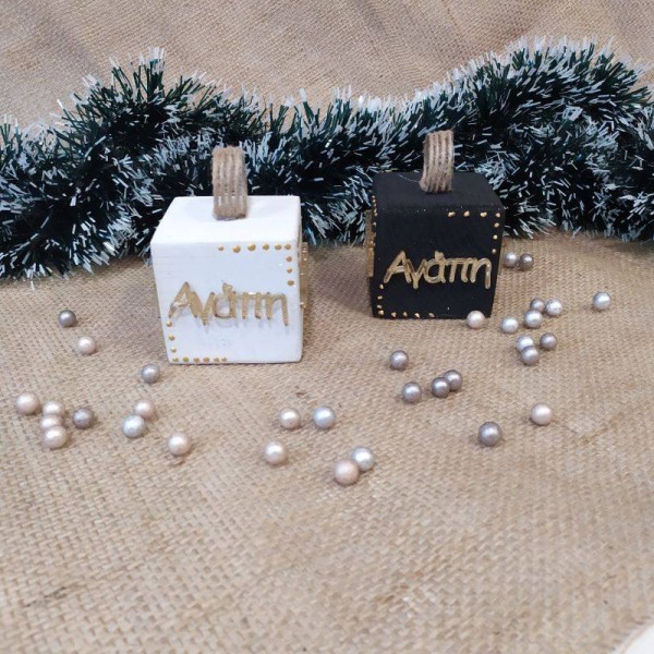 Επιτραπέζιο Στολίδι, Κύβος με Ευχές